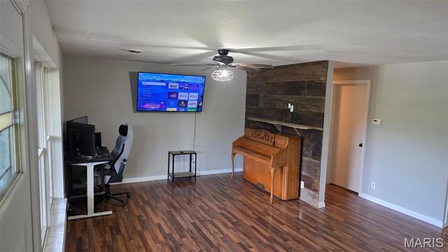 8524 Lake Drive, Cedar Hill, MO 63016