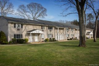 8 Hygate Place 807A, Coram, NY 11727