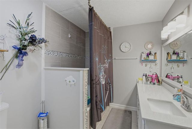 7606 Tangueray Road, Lake Charles, LA 70607