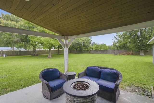 7606 Tangueray Road, Lake Charles, LA 70607
