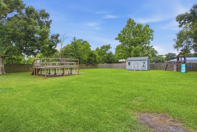 7606 Tangueray Road, Lake Charles, LA 70607