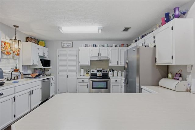 7606 Tangueray Road, Lake Charles, LA 70607