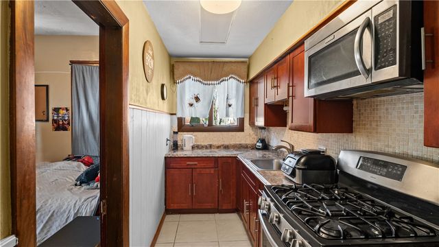 27 Shafter Street, Providence, RI 02909