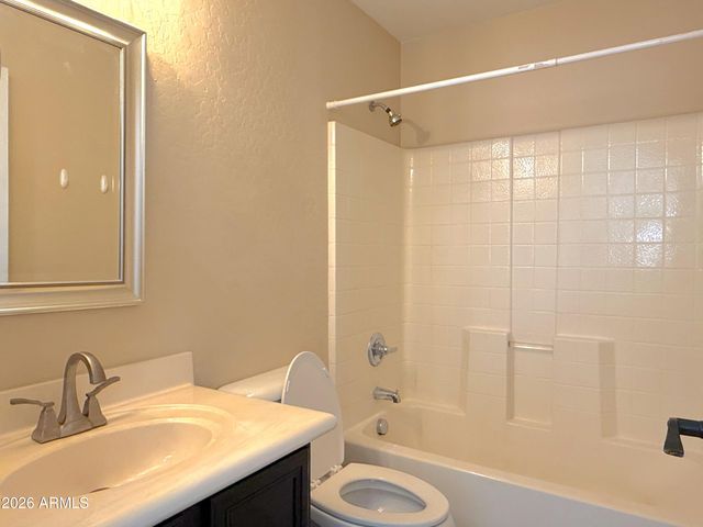 3545 E CRESCENT Way, Gilbert, AZ 85298