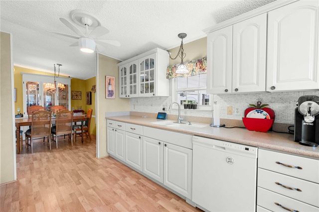 5522 MANDAN STREET, Zephyrhills, FL 33542