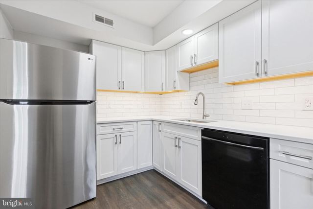 270 DEER RUN CT, Royersford, PA 19468