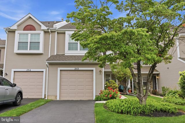 253 SEQUOIA DR, Newtown, PA 18940