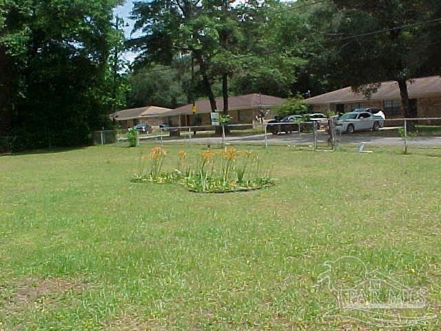 6450 Maddox Rd, Milton, FL 32570