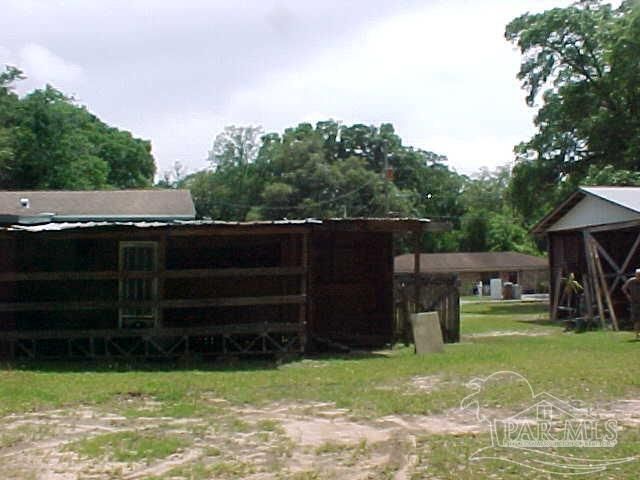 6450 Maddox Rd, Milton, FL 32570