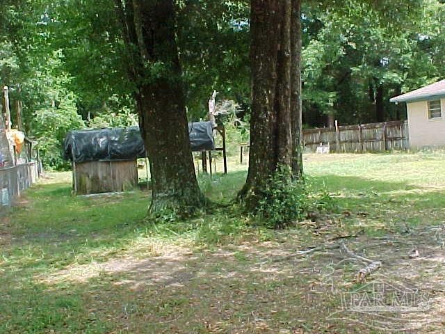 6450 Maddox Rd, Milton, FL 32570