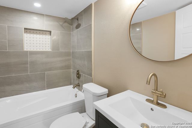 926 Nolan St, San Antonio, TX 78202