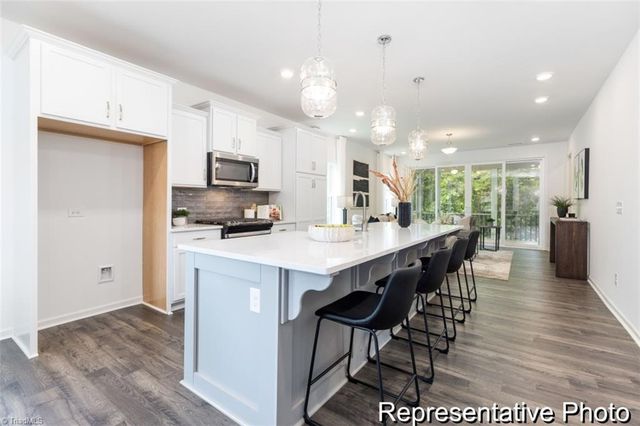 2773 Wood Valley Road 30, Winston-salem, NC 27106