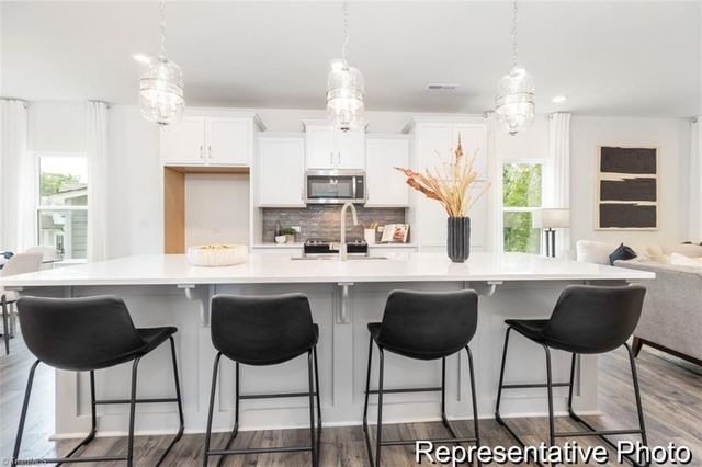 2773 Wood Valley Road 30, Winston-salem, NC 27106