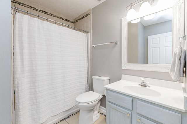 704 Amhearst Ct, Franklin, TN 37064