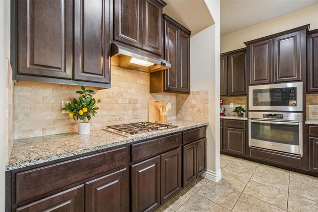 6113 NW 160th Terrace, Edmond, OK 73013