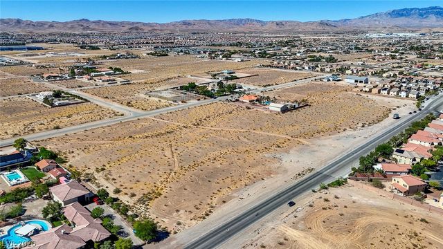 Pebble Road, Las Vegas, NV 89124