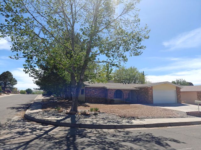 9216 Hilton Place NE, Albuquerque, NM 87111