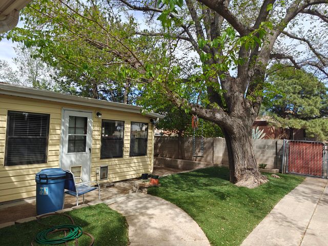 9216 Hilton Place NE, Albuquerque, NM 87111