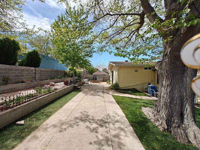 9216 Hilton Place NE, Albuquerque, NM 87111