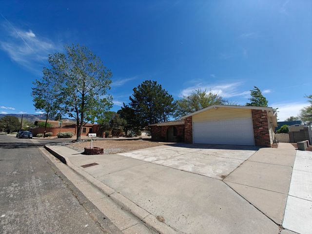 9216 Hilton Place NE, Albuquerque, NM 87111
