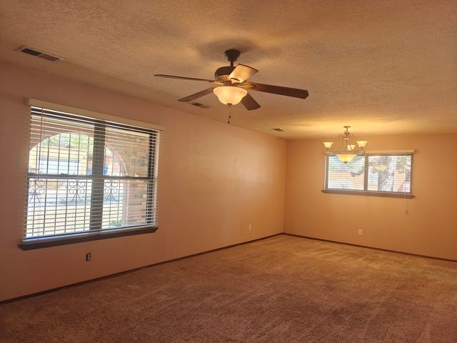 9216 Hilton Place NE, Albuquerque, NM 87111