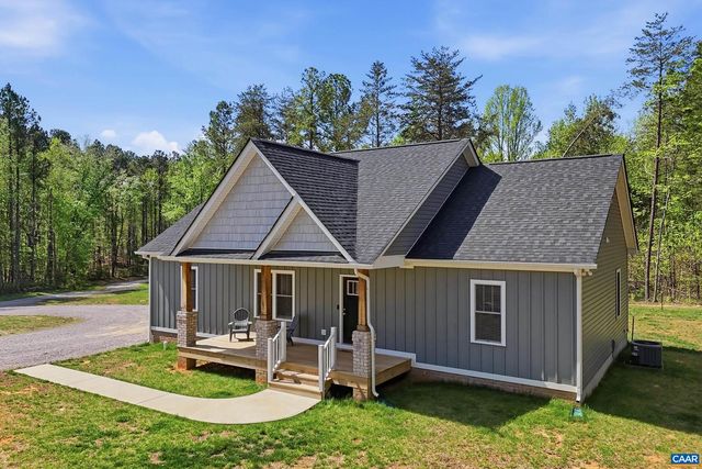 2915 CREWSVILLE RD, Bumpass, VA 23024