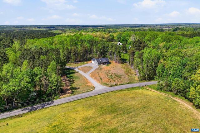 2915 CREWSVILLE RD, Bumpass, VA 23024