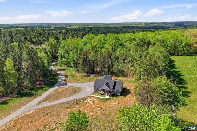 2915 CREWSVILLE RD, Bumpass, VA 23024