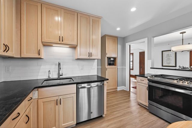 1861 Rome Avenue, Saint Paul, MN 55116