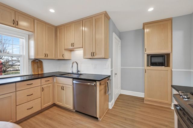 1861 Rome Avenue, Saint Paul, MN 55116