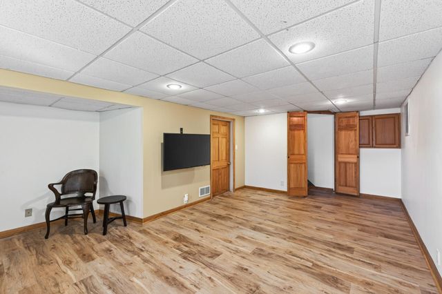 1861 Rome Avenue, Saint Paul, MN 55116