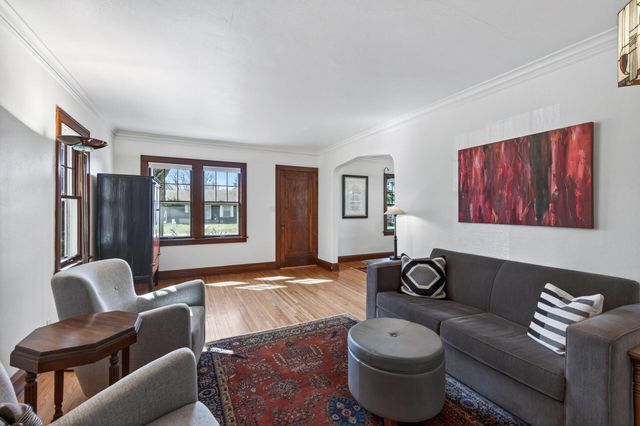 1861 Rome Avenue, Saint Paul, MN 55116