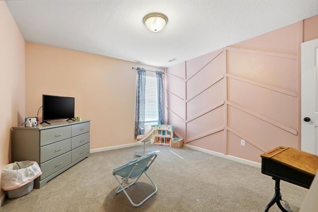 390 University Drive, Walton, KY 41094