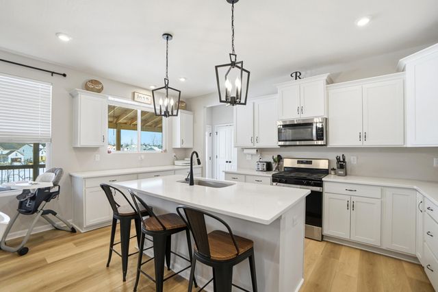 390 University Drive, Walton, KY 41094