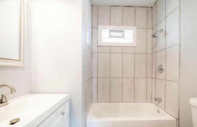 1398 Manchester Avenue, Columbus, OH 43211