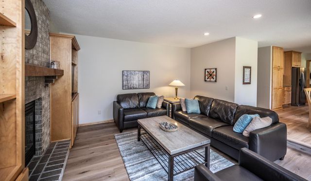 868 Basswood Lane, Eagan, MN 55123