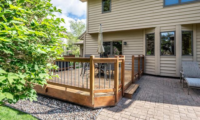 868 Basswood Lane, Eagan, MN 55123