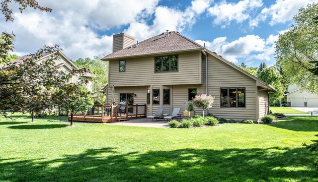 868 Basswood Lane, Eagan, MN 55123