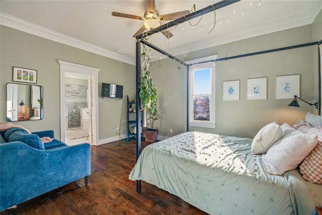 818 W Richmond Avenue, Fort Worth, TX 76110