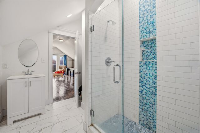 818 W Richmond Avenue, Fort Worth, TX 76110