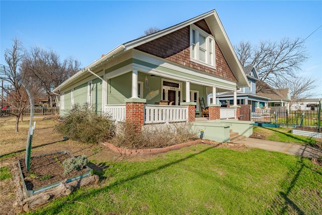 818 W Richmond Avenue, Fort Worth, TX 76110