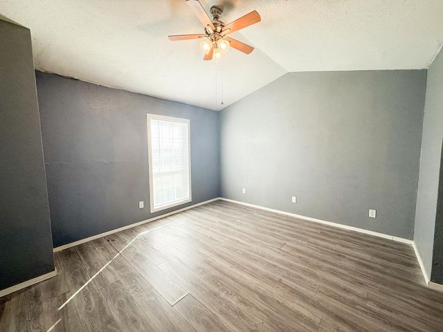 9510 Olde Towne Row, Dallas, TX 75227