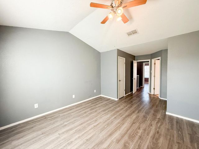 9510 Olde Towne Row, Dallas, TX 75227