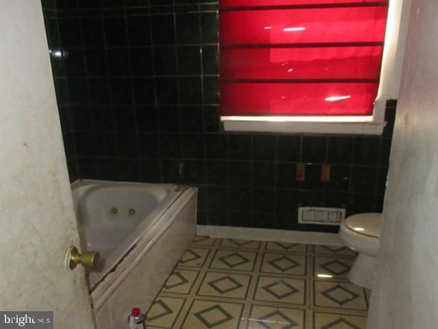 4812 NURTON AVE, Baltimore, MD 21215