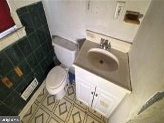 4812 NURTON AVE, Baltimore, MD 21215