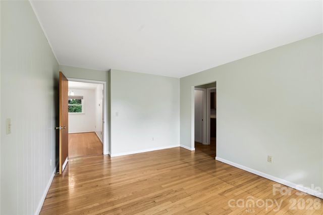 421 Comet Drive, Hendersonville, NC 28791
