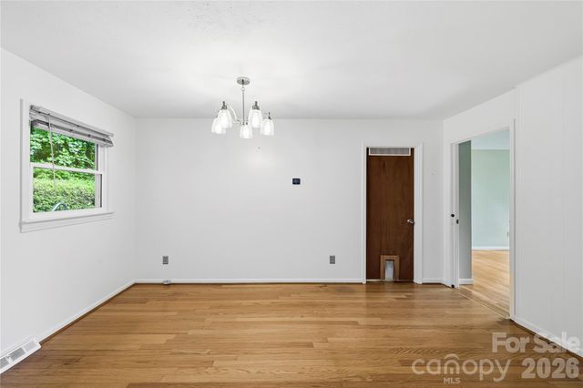 421 Comet Drive, Hendersonville, NC 28791
