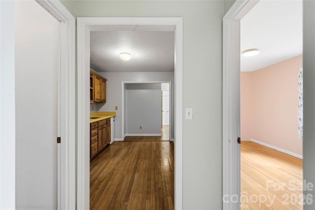 421 Comet Drive, Hendersonville, NC 28791