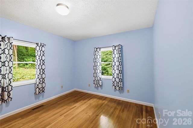 421 Comet Drive, Hendersonville, NC 28791