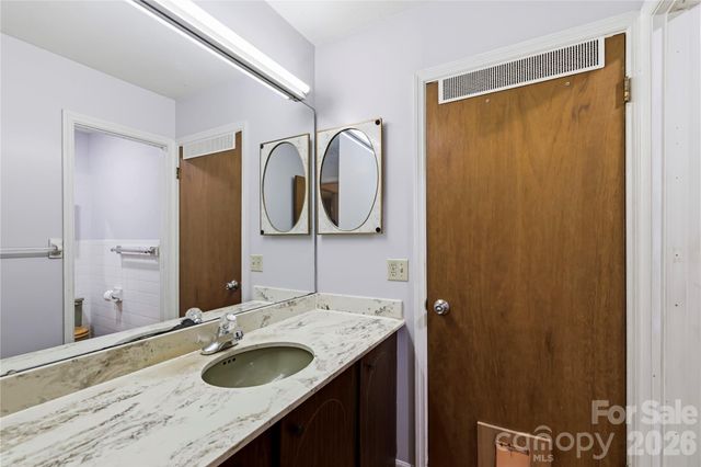 421 Comet Drive, Hendersonville, NC 28791
